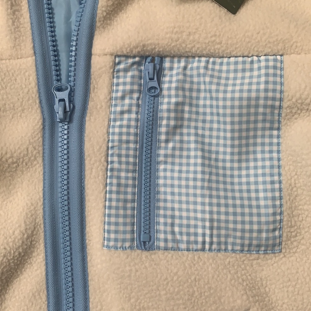 ✨Host pick! NWT Cream Sherpa with Blue Gingham detailing - Picture 3 of 7